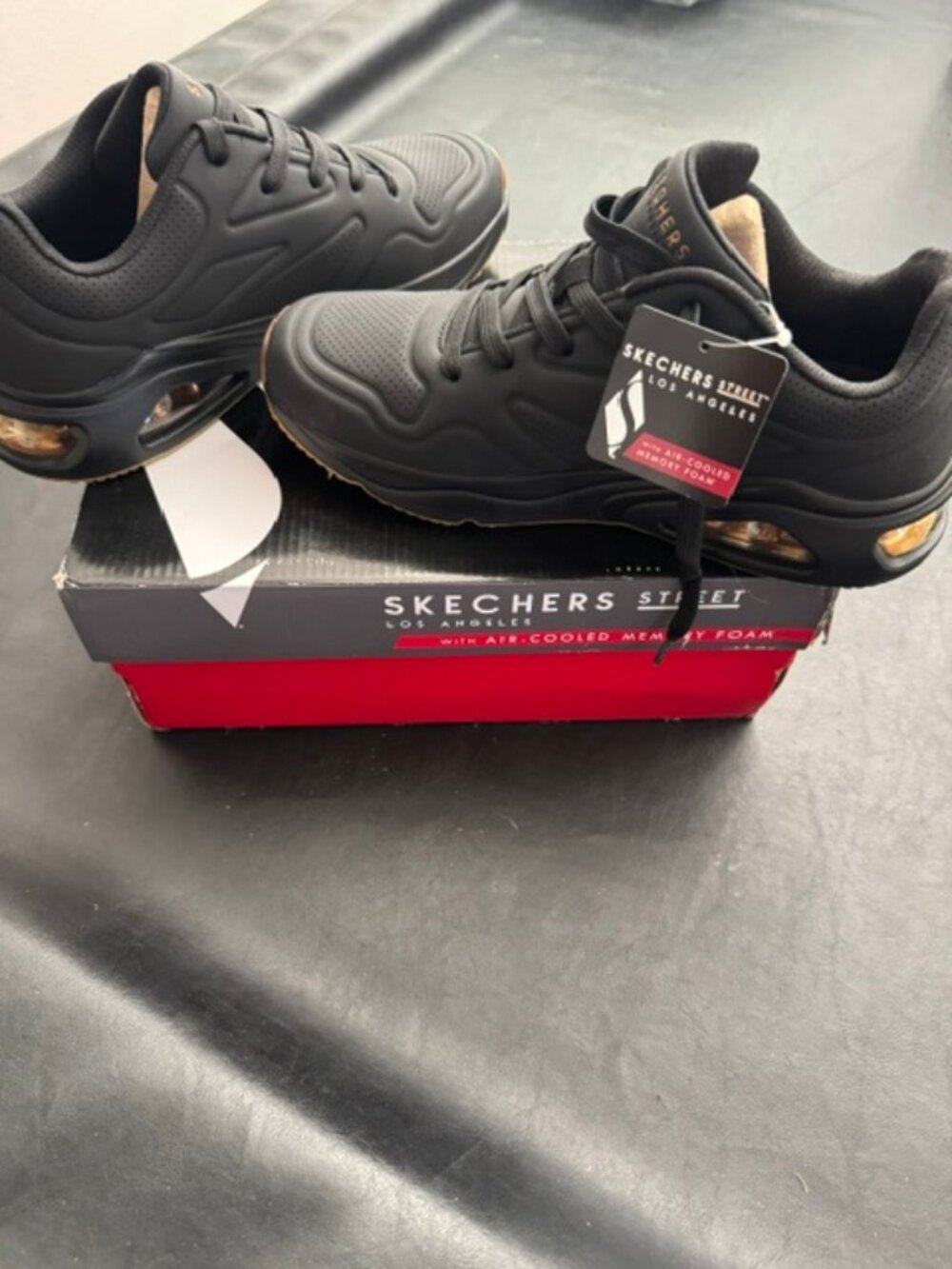 SKECHERS STREET LOS ANGELES air cooled memory foam Women's Size 7.5 - New w/Box